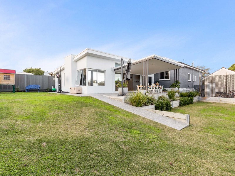 51 Osborne Road, East Fremantle WA 6158