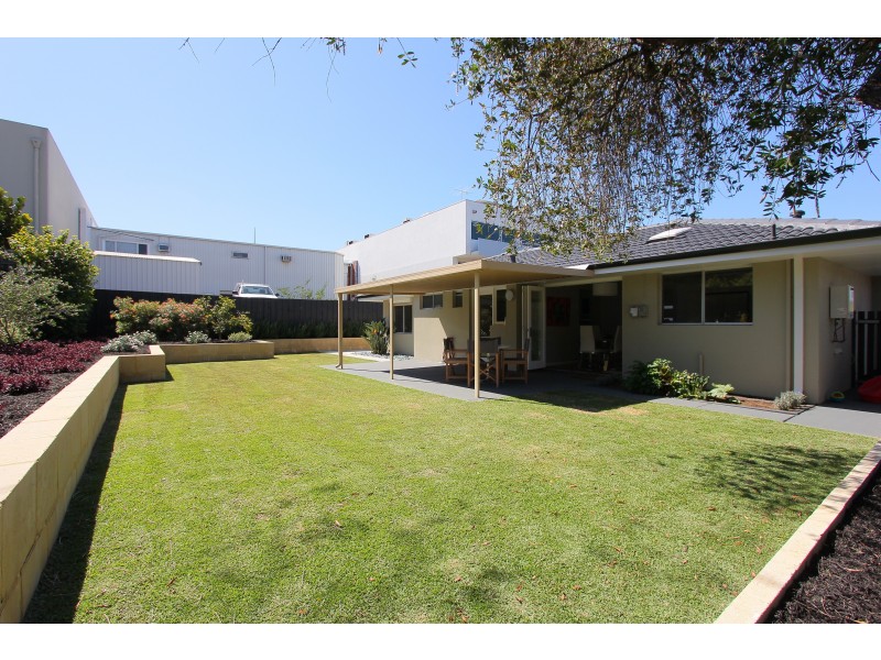 1A Waroonga Road, Nedlands WA 6009