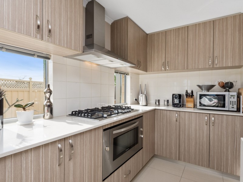 9 Greylock Meander, Madeley WA 6065