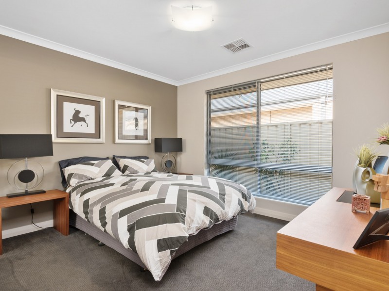 9 Greylock Meander, Madeley WA 6065