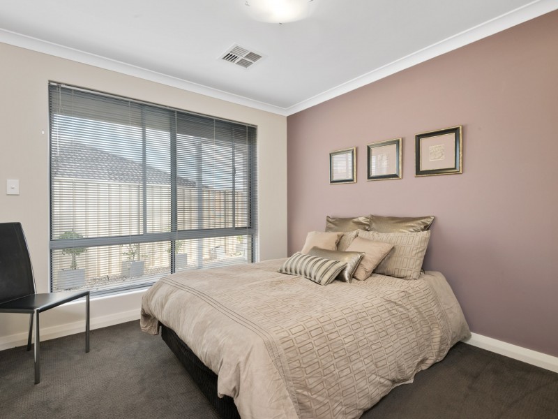 9 Greylock Meander, Madeley WA 6065