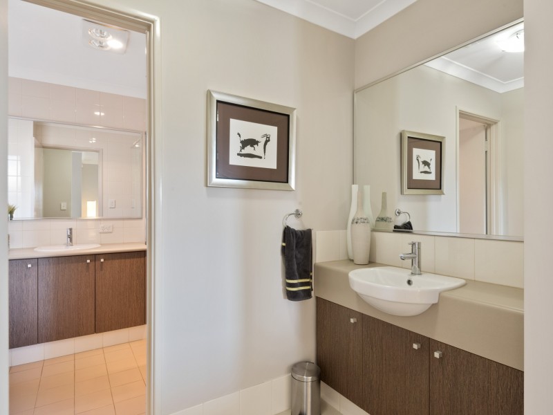 9 Greylock Meander, Madeley WA 6065