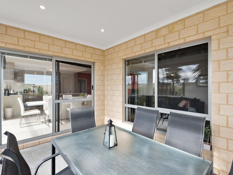 9 Greylock Meander, Madeley WA 6065