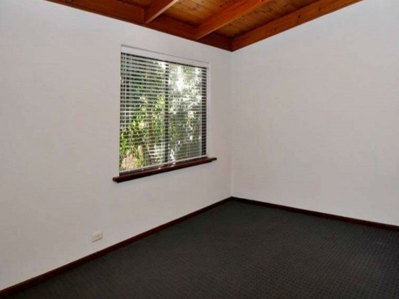 4/133 Fairway, Crawley WA 6009