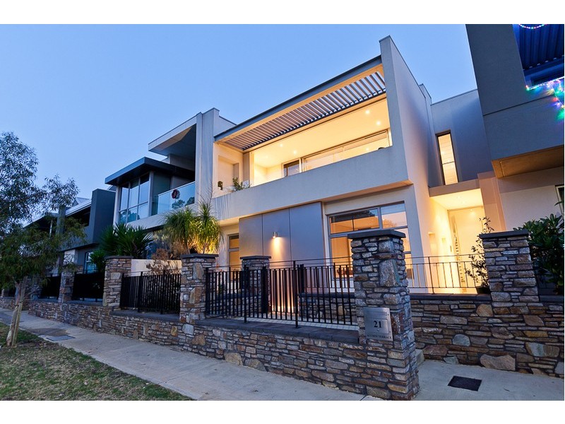 21 Alumni Terrace, Churchlands WA 6018