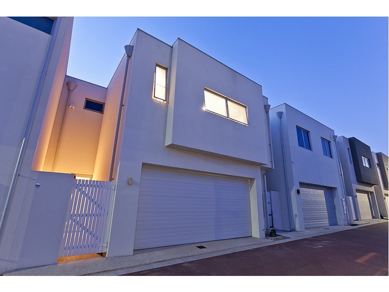 21 Alumni Terrace, Churchlands WA 6018