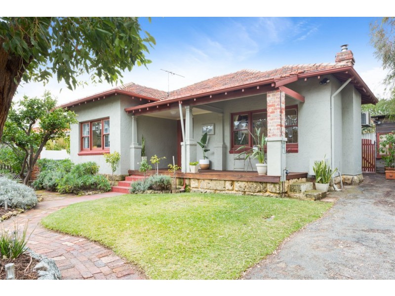 70 Allen Street, East Fremantle WA 6158