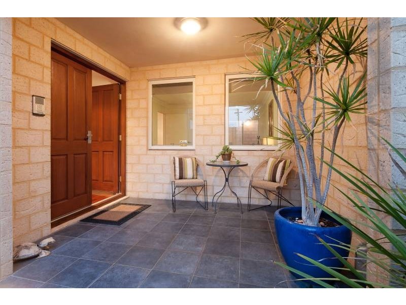 27B Francis Street, Karrinyup WA 6018