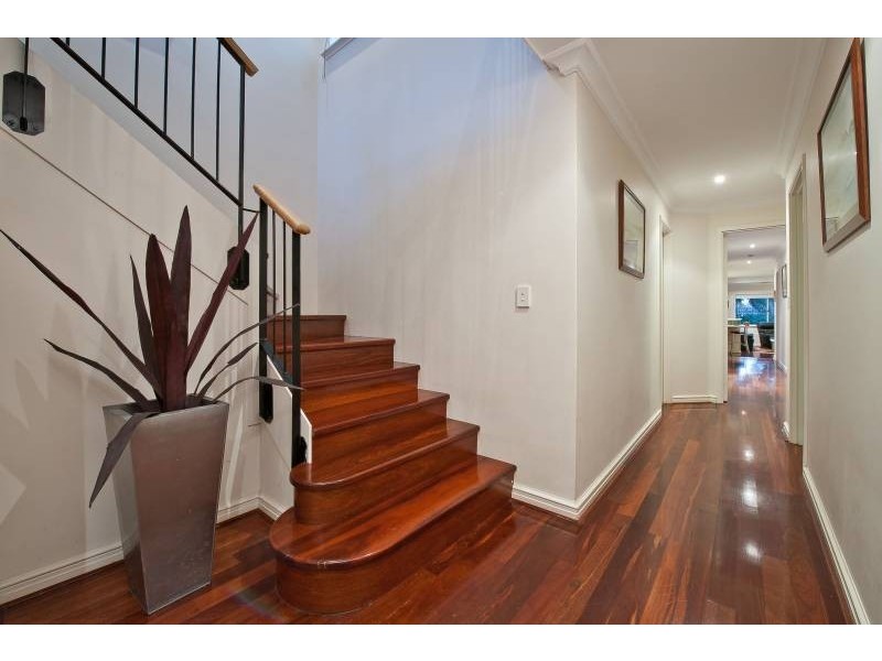 27B Francis Street, Karrinyup WA 6018