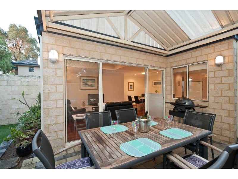 27B Francis Street, Karrinyup WA 6018