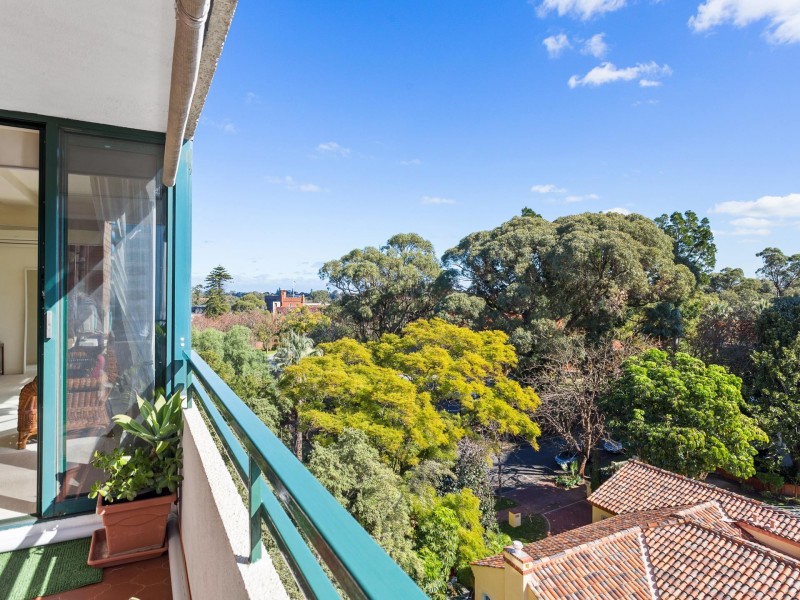 82/4 Crawley Avenue, Crawley WA 6009