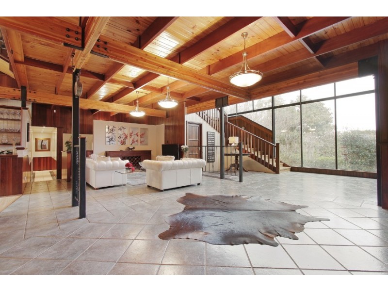 60 Zamia Road, Gooseberry Hill WA 6076