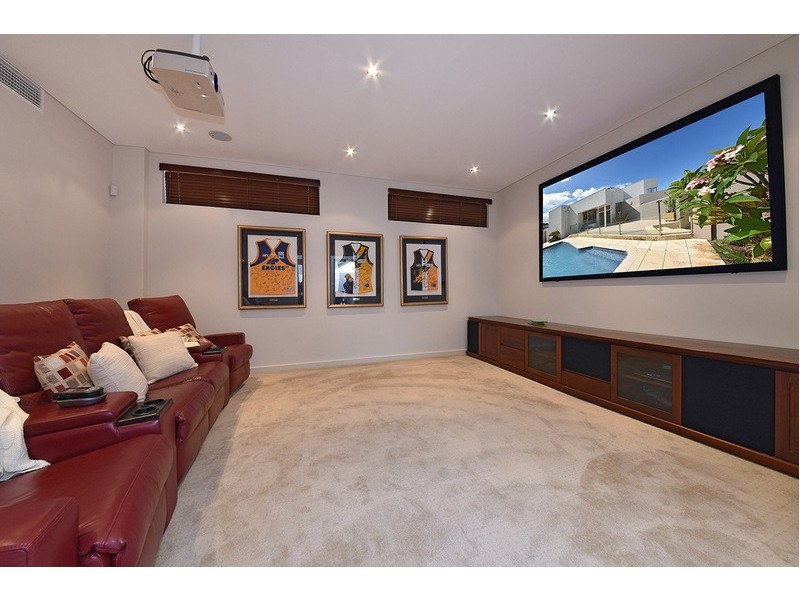 21 Prisk Street, Karrinyup WA 6018