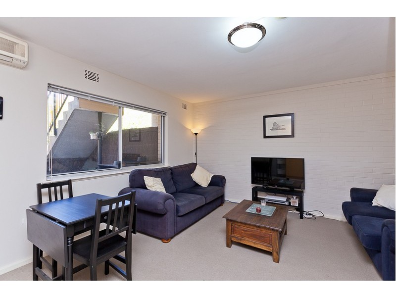 Level Ground/2/288 Revenscar Street, Doubleview WA 6018