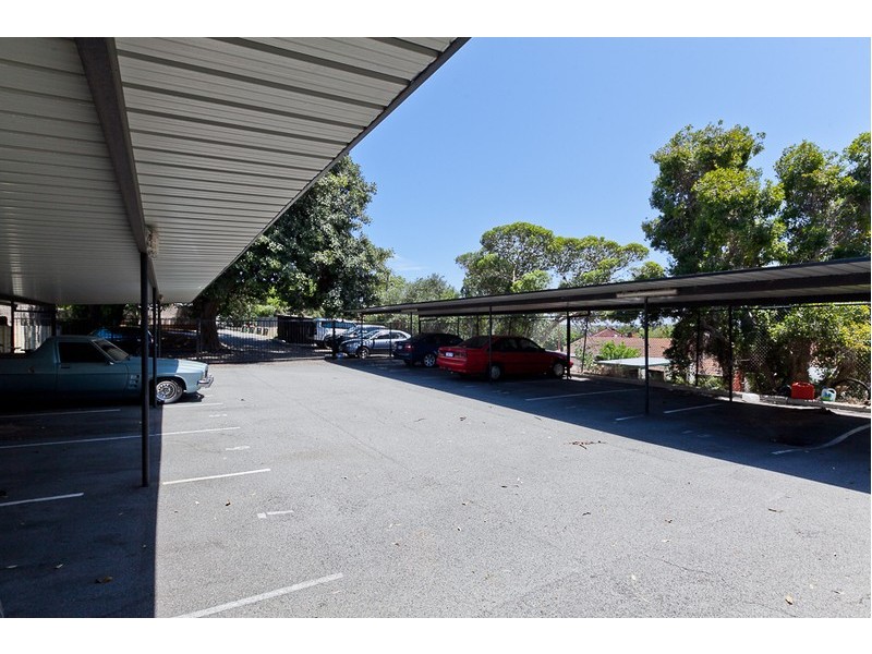 Level Ground/2/288 Revenscar Street, Doubleview WA 6018