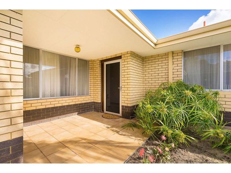 11 Coatelan Drive, Stirling WA 6021