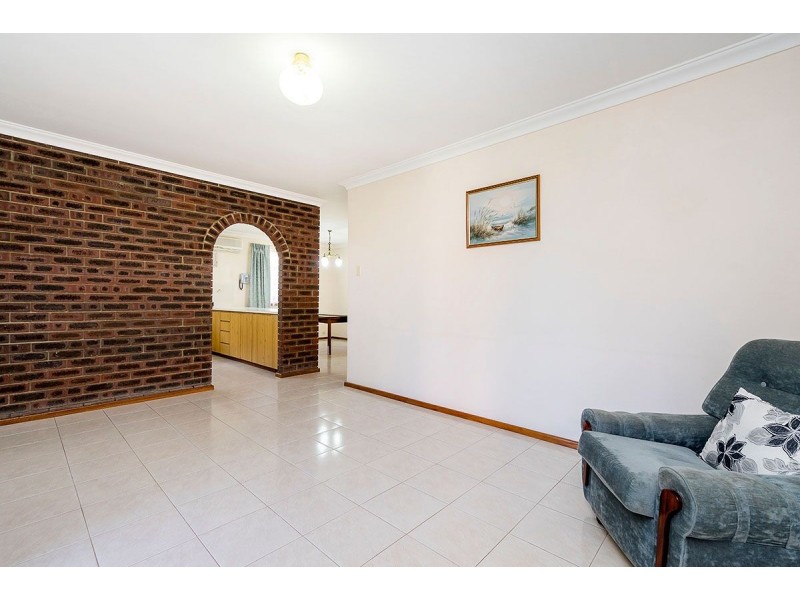 11 Coatelan Drive, Stirling WA 6021