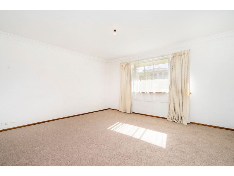 11 Coatelan Drive, Stirling WA 6021