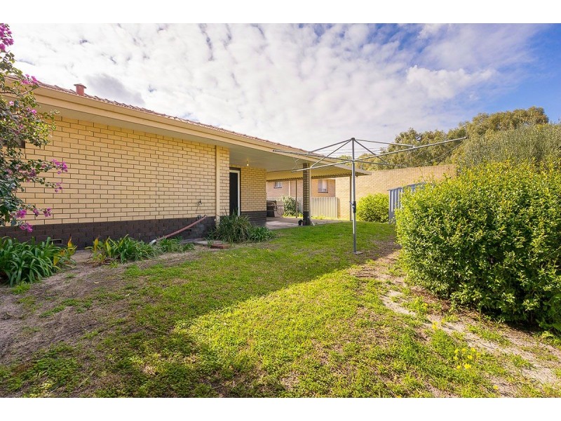 11 Coatelan Drive, Stirling WA 6021