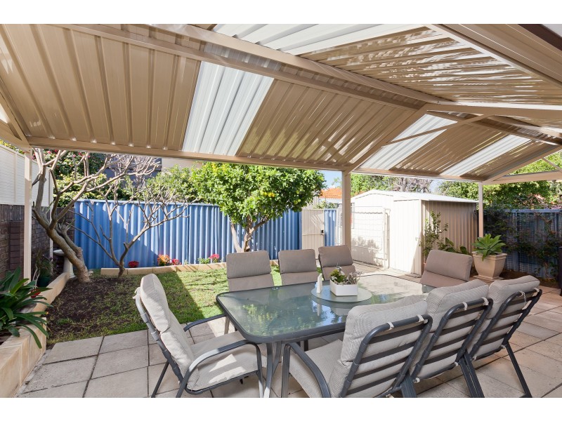 10/2 Waroonga Road, Nedlands WA 6009