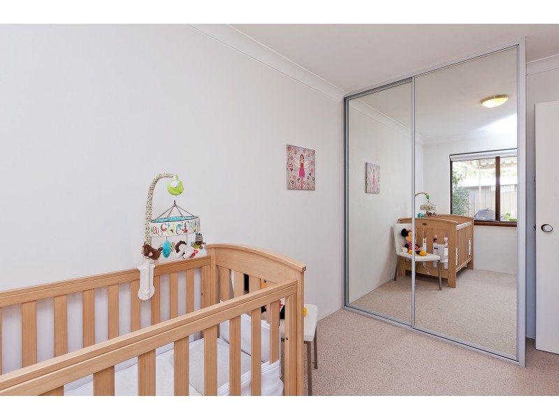 10/2 Waroonga Road, Nedlands WA 6009