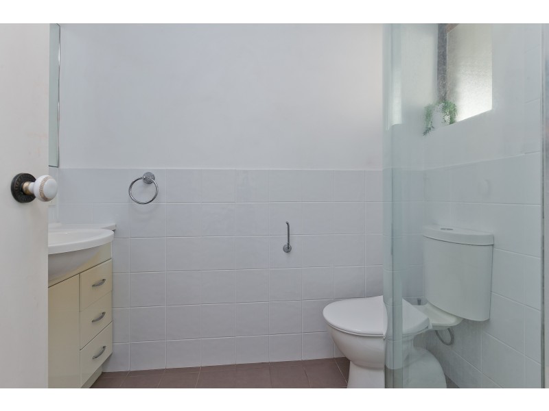 10/2 Waroonga Road, Nedlands WA 6009