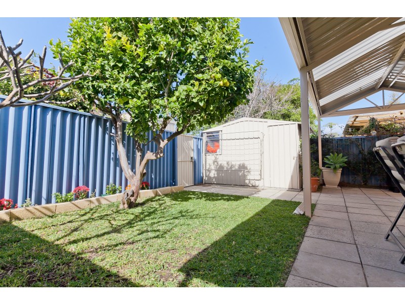 10/2 Waroonga Road, Nedlands WA 6009