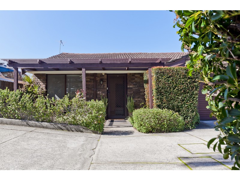 10/2 Waroonga Road, Nedlands WA 6009