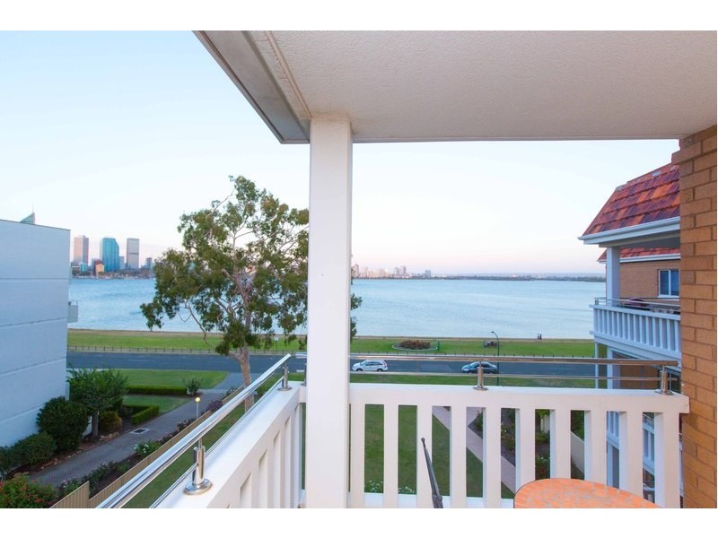 32/39 South Perth Esplanade, South Perth WA 6151