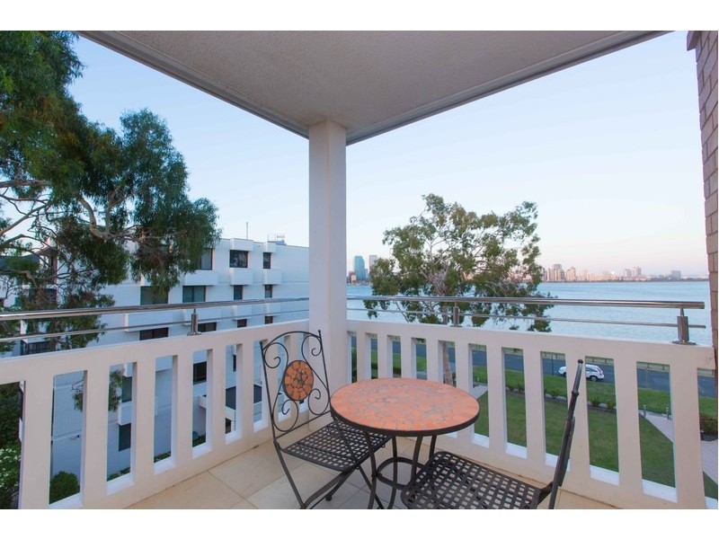 32/39 South Perth Esplanade, South Perth WA 6151