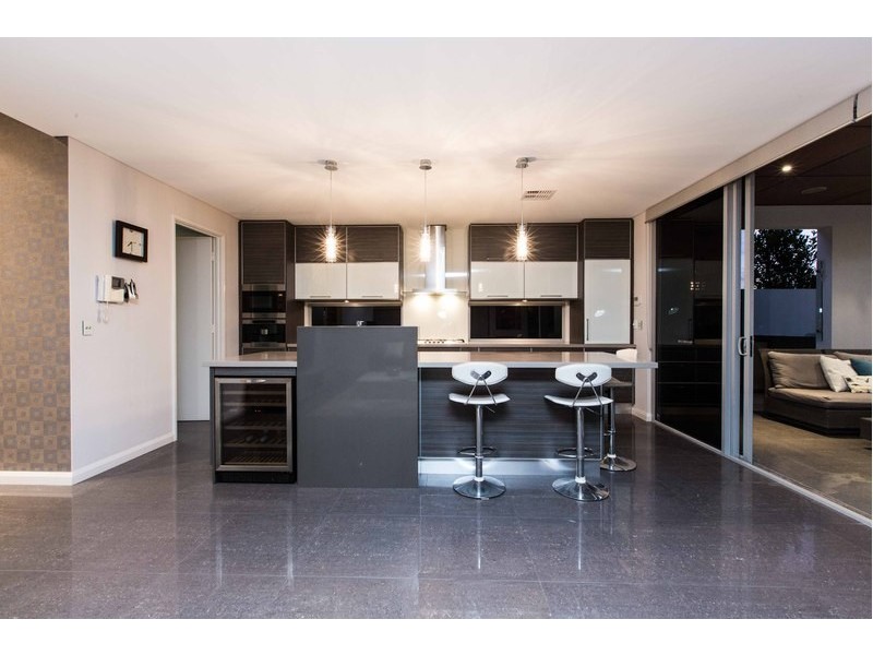 2 Tarongo Way, City Beach WA 6015