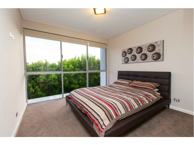 2 Tarongo Way, City Beach WA 6015
