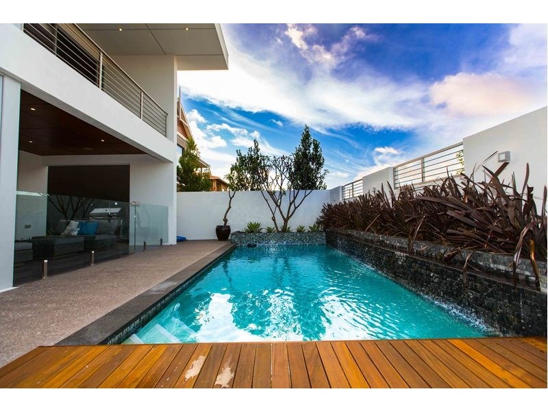 2 Tarongo Way, City Beach WA 6015