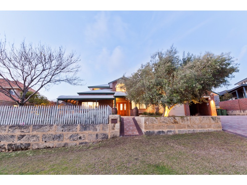 4 Meelah Road, City Beach WA 6015