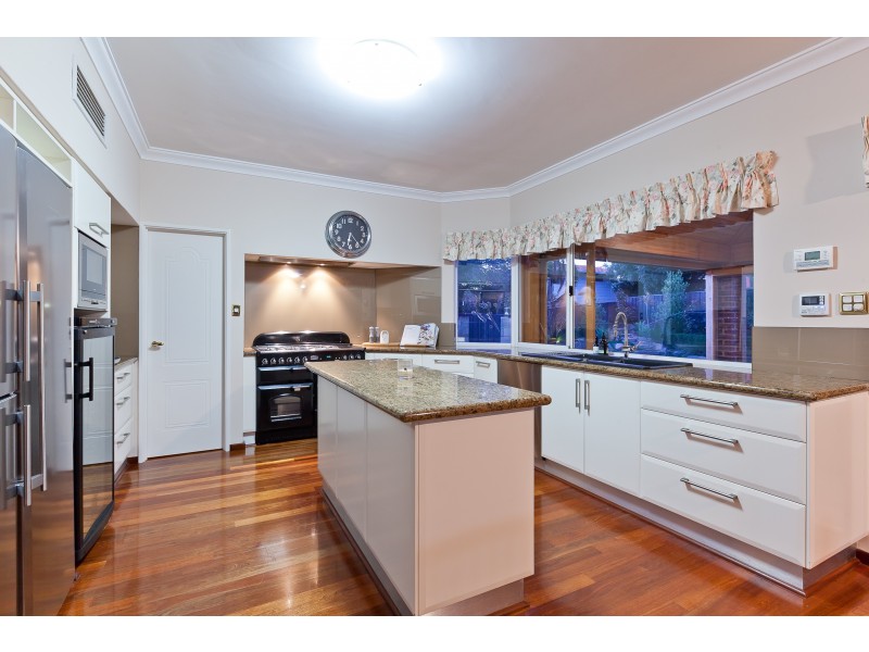 4 Meelah Road, City Beach WA 6015