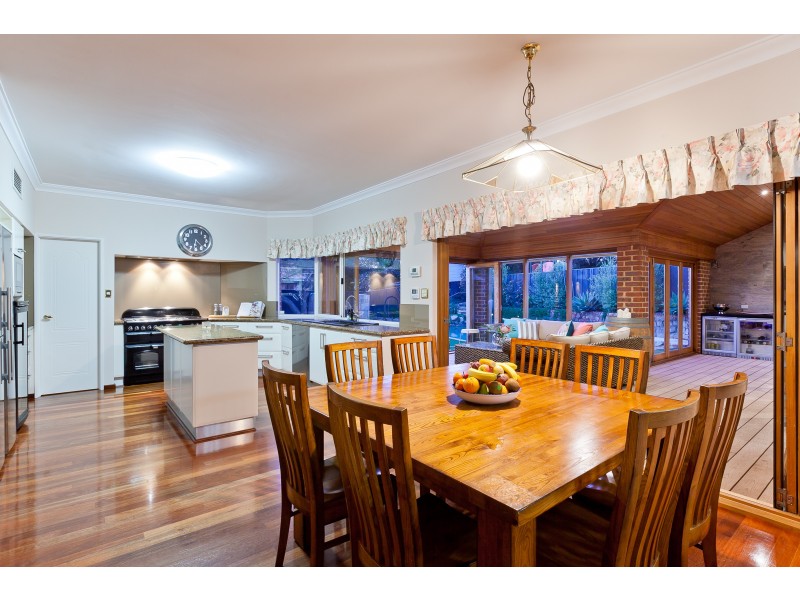 4 Meelah Road, City Beach WA 6015