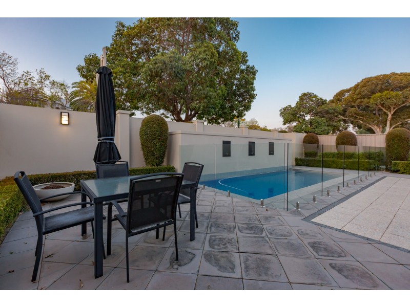 50 Watkins Road, Dalkeith WA 6009