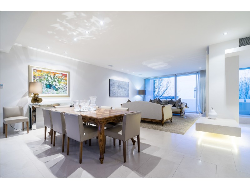 10 Bungalow Court, Peppermint Grove WA 6011