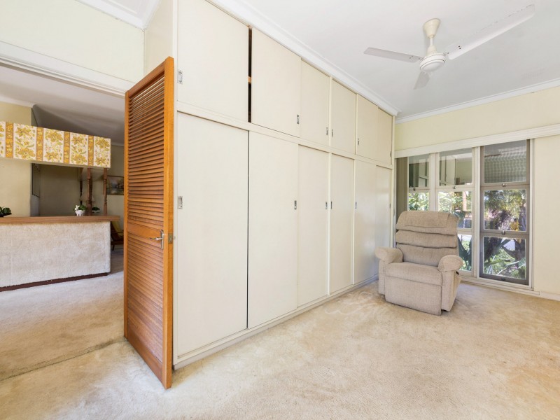 8 Kinross Crescent, Floreat WA 6014