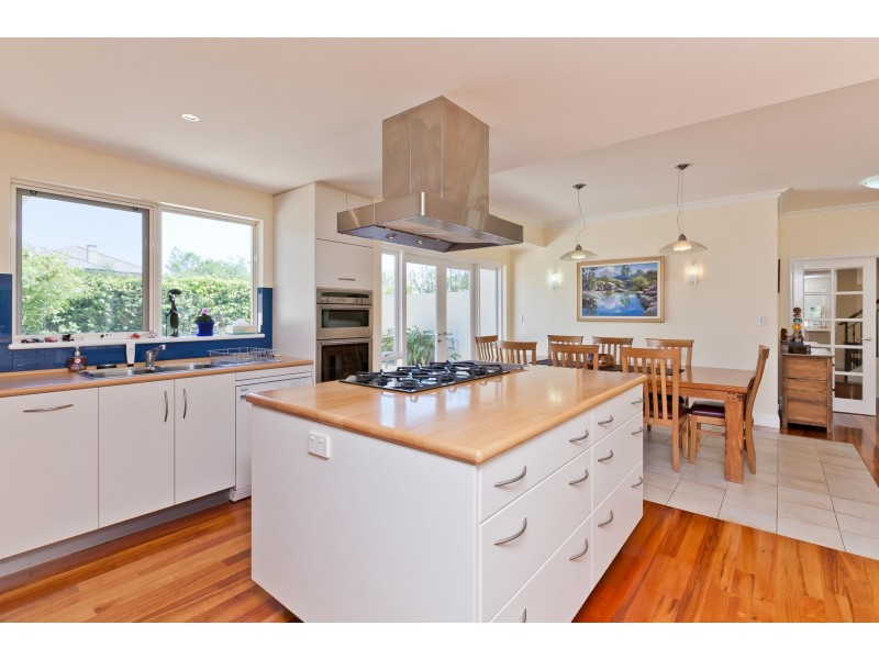 54 Chandler Avenue West, Floreat WA 6014