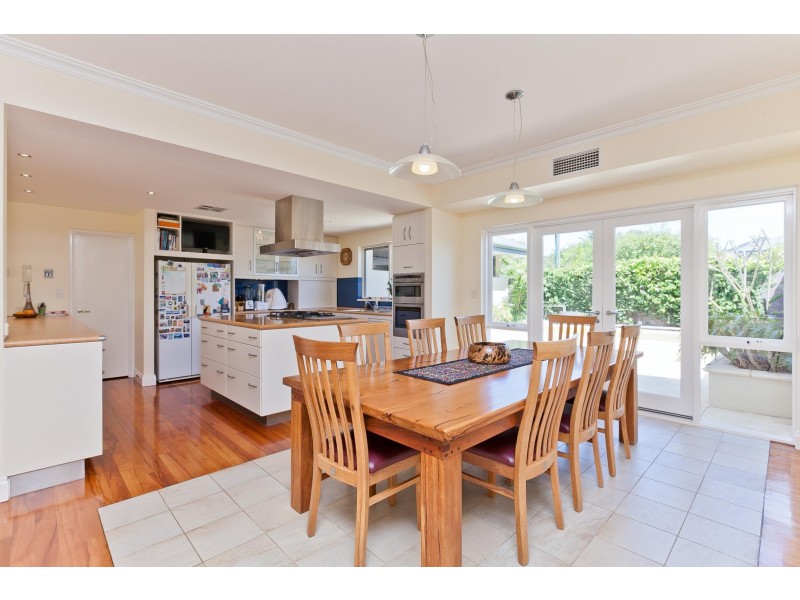 54 Chandler Avenue West, Floreat WA 6014