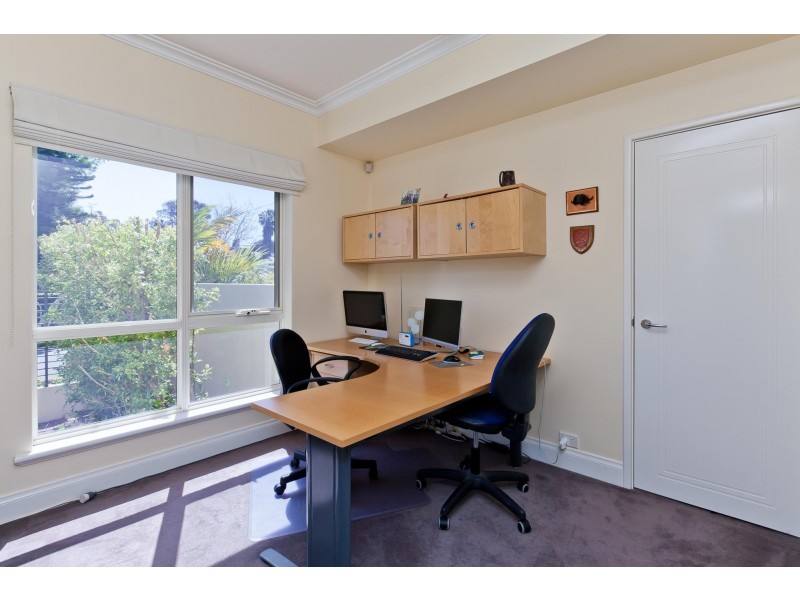 54 Chandler Avenue West, Floreat WA 6014