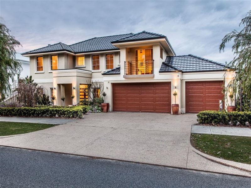 26 Mount Henry Road, Salter Point WA 6152