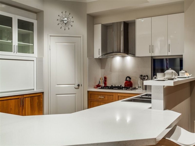 26 Mount Henry Road, Salter Point WA 6152