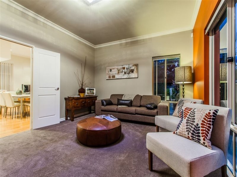 26 Mount Henry Road, Salter Point WA 6152