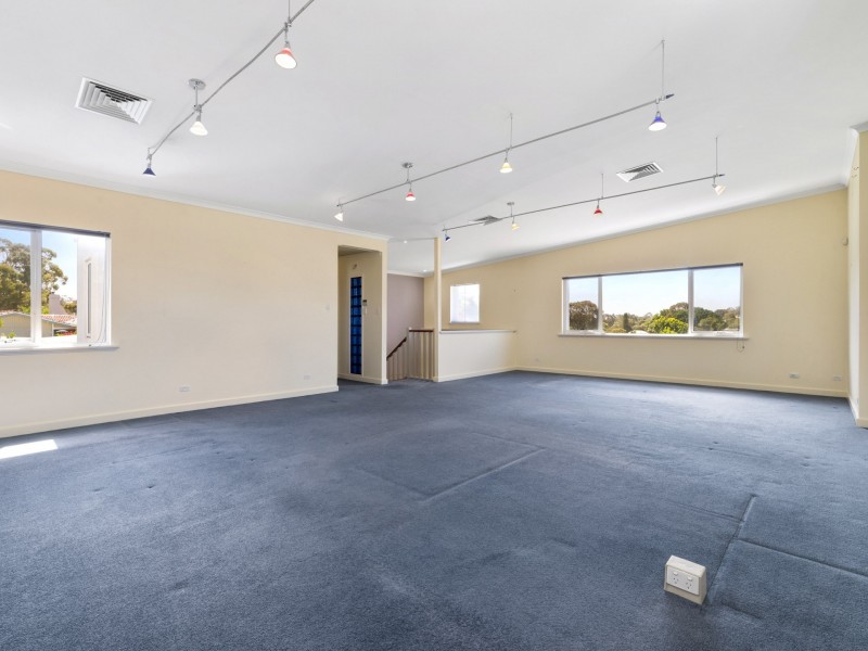 8A Chiswick Street, Wembley Downs WA 6019