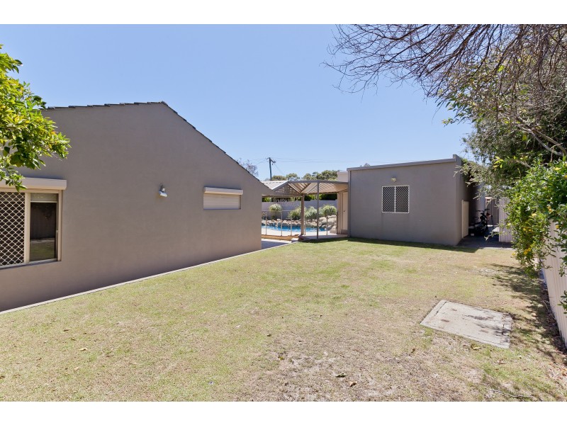 2 Georgian Rise, Willetton WA 6155