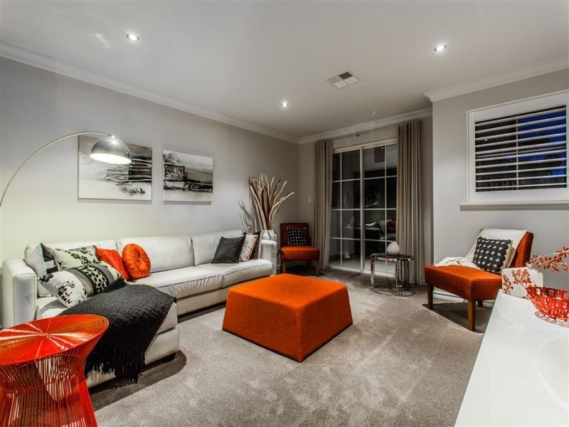 26 Mount Henry Road, Salter Point WA 6152