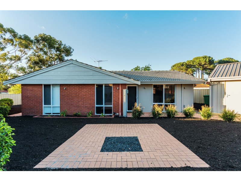 15 Lowan Loop, Karawara WA 6152