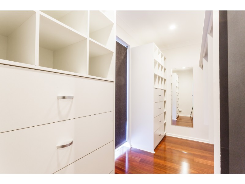 15 Lowan Loop, Karawara WA 6152